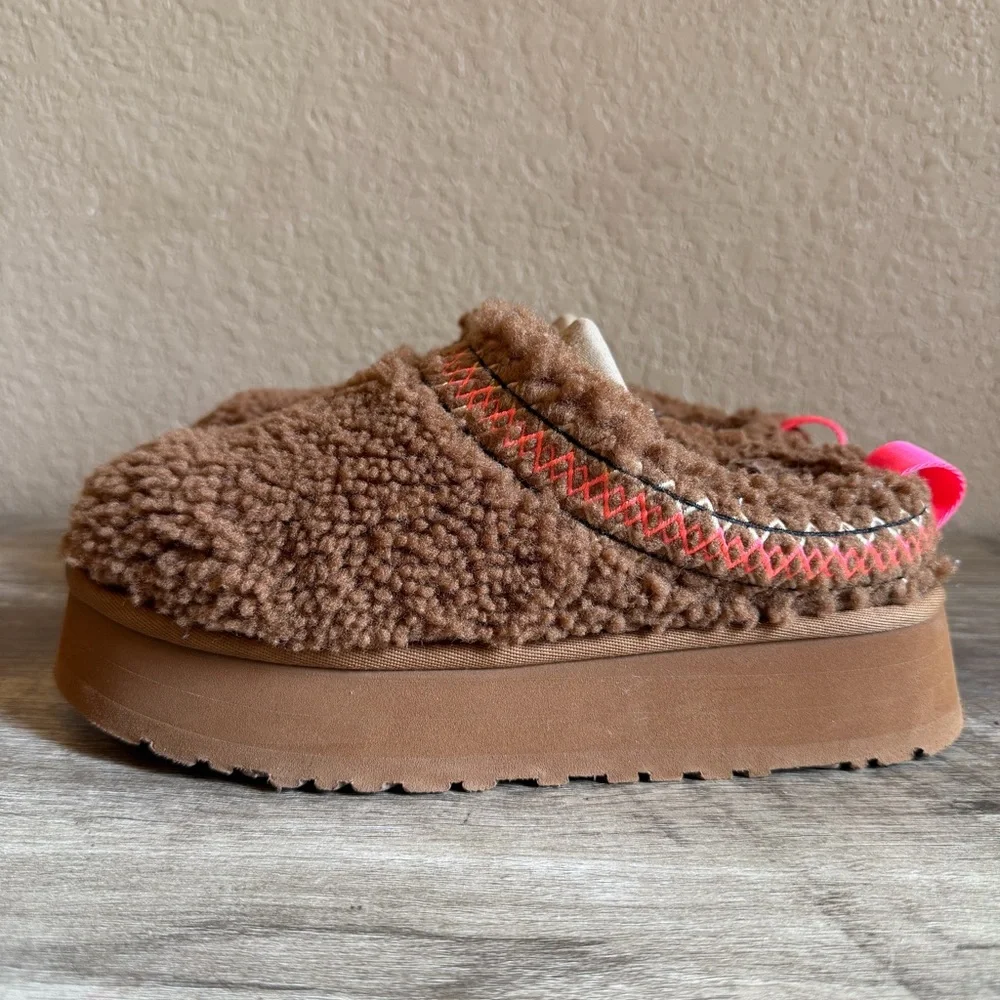 UGG Tazz Braid Platform Slippers Women’s Size 7 Hardwood Color